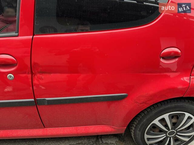 Пежо 107 2010 в Харькове на Automoto.ua Красный Пежо 107, объемом двигателя 1 л и пробегом 157 тыс. км за 4700 $, фото 11 на Automoto.ua