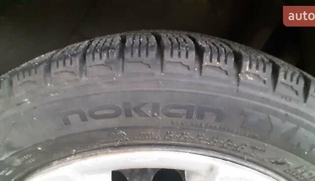 Красный Пежо 107, объемом двигателя 1 л и пробегом 161 тыс. км за 4700 $, фото 11 на Automoto.ua