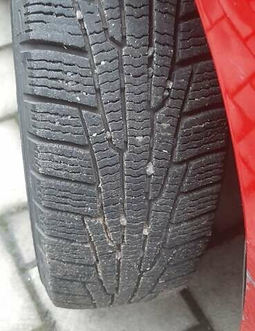 Красный Пежо 107, объемом двигателя 1 л и пробегом 161 тыс. км за 4700 $, фото 12 на Automoto.ua