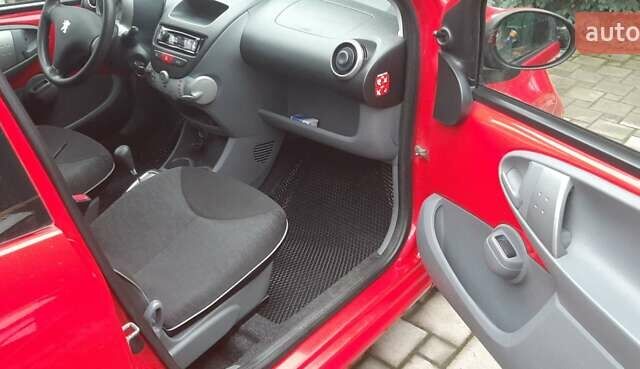 Красный Пежо 107, объемом двигателя 1 л и пробегом 161 тыс. км за 4700 $, фото 8 на Automoto.ua