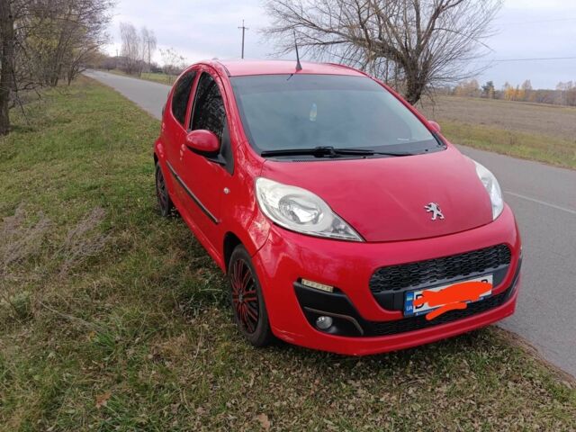 Красный Пежо 107, объемом двигателя 1 л и пробегом 107 тыс. км за 5800 $, фото 2 на Automoto.ua