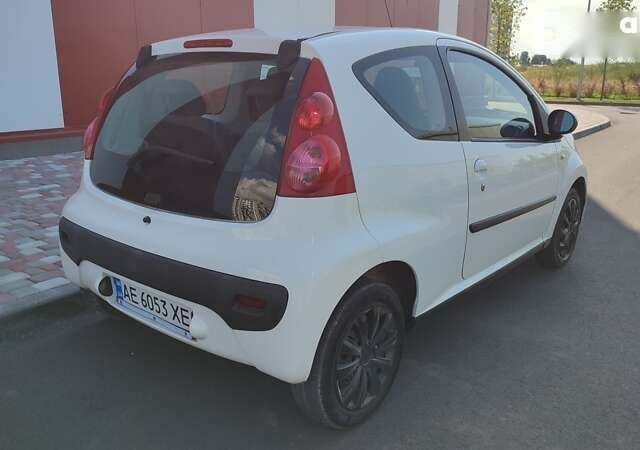 Пежо 107, объемом двигателя 1 л и пробегом 181 тыс. км за 3900 $, фото 14 на Automoto.ua