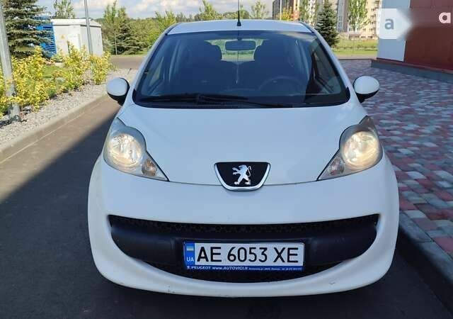 Пежо 107, объемом двигателя 1 л и пробегом 181 тыс. км за 3900 $, фото 5 на Automoto.ua