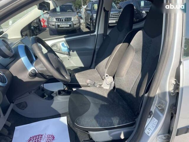 Пежо 107, об'ємом двигуна 1 л та пробігом 134 тис. км за 5000 $, фото 10 на Automoto.ua