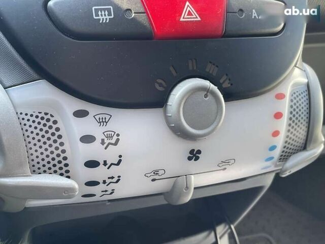 Пежо 107, об'ємом двигуна 1 л та пробігом 134 тис. км за 5000 $, фото 23 на Automoto.ua