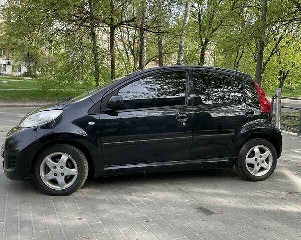 Пежо 107, объемом двигателя 1 л и пробегом 128 тыс. км за 5600 $, фото 1 на Automoto.ua