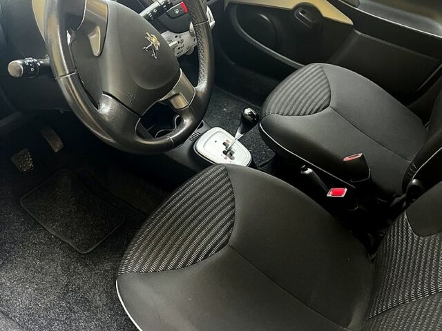 Пежо 107, об'ємом двигуна 1 л та пробігом 86 тис. км за 5699 $, фото 3 на Automoto.ua