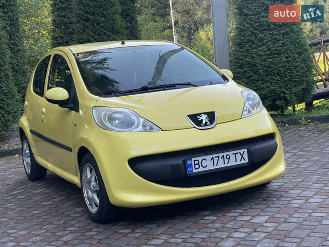 Желтый Пежо 107, объемом двигателя 1 л и пробегом 261 тыс. км за 3970 $, фото 2 на Automoto.ua