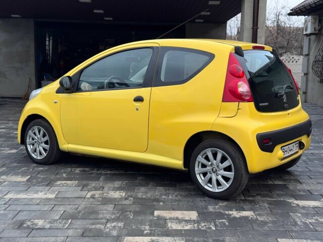 Желтый Пежо 107, объемом двигателя 1 л и пробегом 160 тыс. км за 3500 $, фото 8 на Automoto.ua