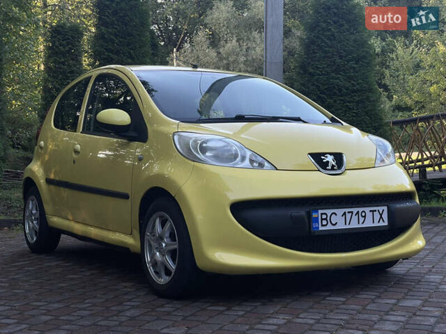 Желтый Пежо 107, объемом двигателя 1 л и пробегом 261 тыс. км за 4190 $, фото 7 на Automoto.ua