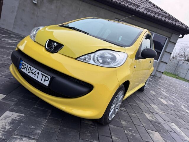 Желтый Пежо 107, объемом двигателя 1 л и пробегом 160 тыс. км за 3500 $, фото 17 на Automoto.ua