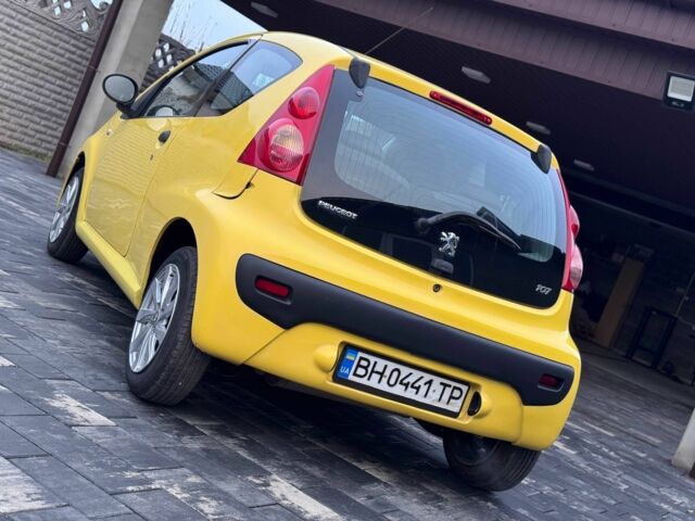 Желтый Пежо 107, объемом двигателя 1 л и пробегом 160 тыс. км за 3500 $, фото 10 на Automoto.ua