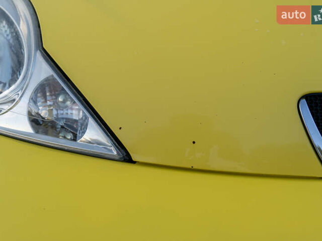 Желтый Пежо 107, объемом двигателя 1 л и пробегом 169 тыс. км за 4500 $, фото 16 на Automoto.ua