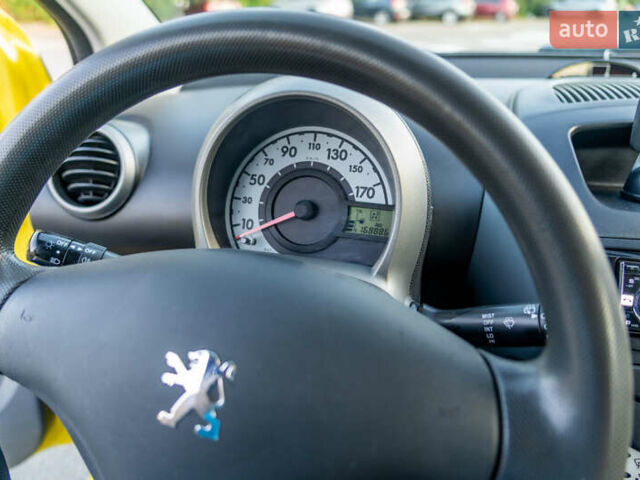 Желтый Пежо 107, объемом двигателя 1 л и пробегом 169 тыс. км за 4500 $, фото 35 на Automoto.ua