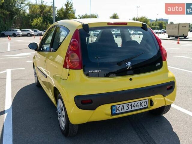 Желтый Пежо 107, объемом двигателя 1 л и пробегом 169 тыс. км за 4500 $, фото 9 на Automoto.ua