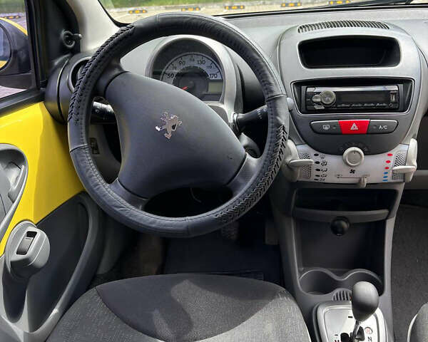 Пежо 107 2011 в Киеве на Automoto.ua Желтый Пежо 107, объемом двигателя 1 л и пробегом 94 тыс. км за 5700 $, фото 7 на Automoto.ua