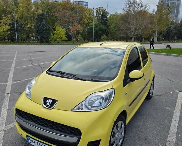 Желтый Пежо 107, объемом двигателя 1 л и пробегом 284 тыс. км за 5100 $, фото 10 на Automoto.ua