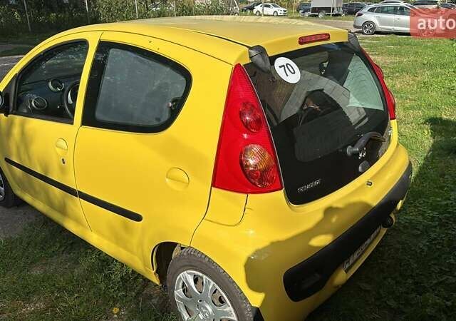 Жовтий Пежо 107, об'ємом двигуна 1 л та пробігом 105 тис. км за 5700 $, фото 3 на Automoto.ua