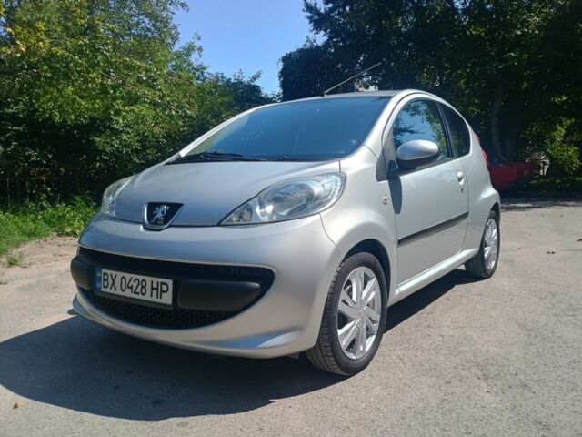 Сірий Пежо 107, об'ємом двигуна 1 л та пробігом 166 тис. км за 4499 $, фото 2 на Automoto.ua