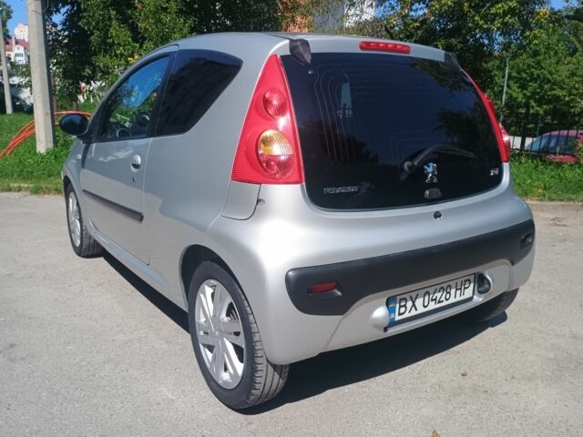Сірий Пежо 107, об'ємом двигуна 1 л та пробігом 166 тис. км за 4499 $, фото 3 на Automoto.ua
