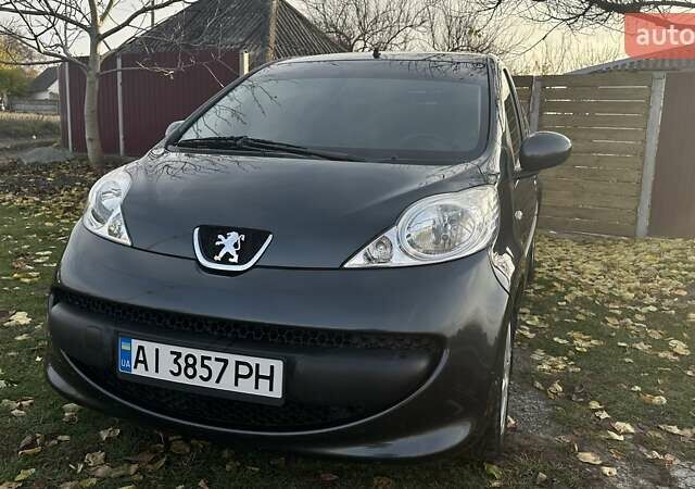 Серый Пежо 107, объемом двигателя 1 л и пробегом 122 тыс. км за 5650 $, фото 10 на Automoto.ua