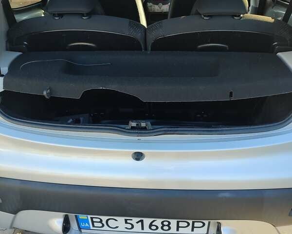 Сірий Пежо 107, об'ємом двигуна 1 л та пробігом 105 тис. км за 5300 $, фото 2 на Automoto.ua