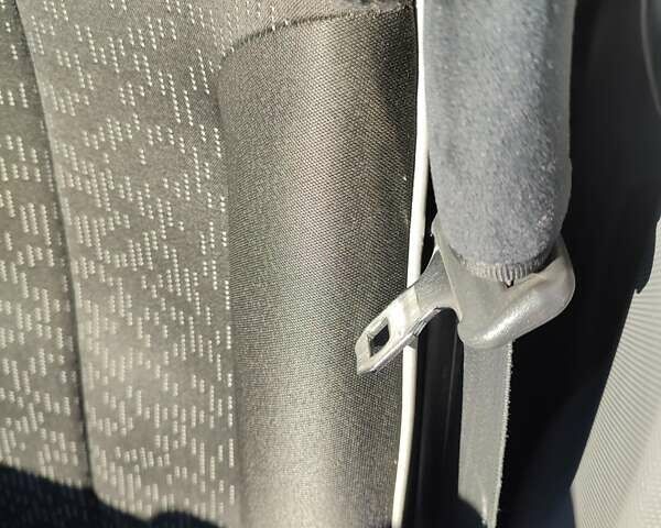 Сірий Пежо 107, об'ємом двигуна 1 л та пробігом 105 тис. км за 5300 $, фото 11 на Automoto.ua