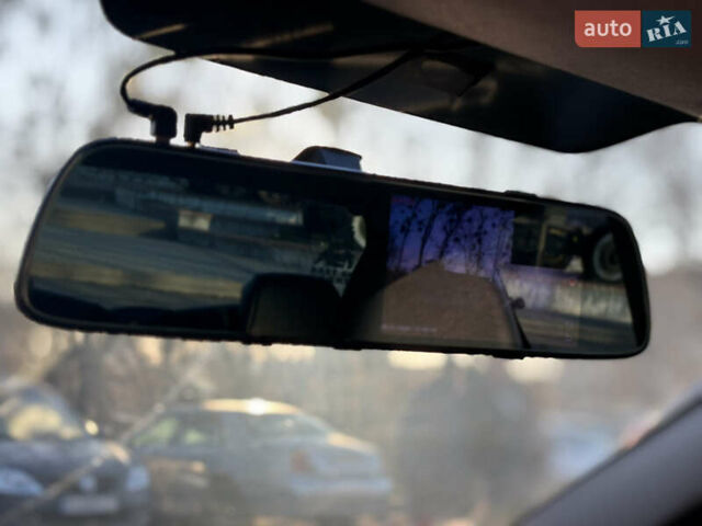 Серый Пежо 107, объемом двигателя 1 л и пробегом 187 тыс. км за 5500 $, фото 12 на Automoto.ua