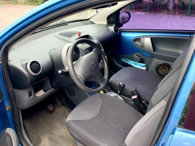 Синий Пежо 107, объемом двигателя 1 л и пробегом 230 тыс. км за 4400 $, фото 7 на Automoto.ua