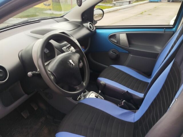 Синий Пежо 107, объемом двигателя 1 л и пробегом 128 тыс. км за 3650 $, фото 6 на Automoto.ua