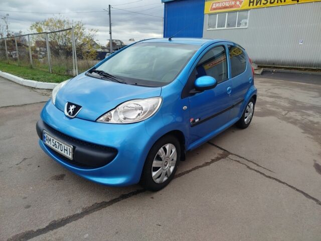 Синий Пежо 107, объемом двигателя 1 л и пробегом 128 тыс. км за 3650 $, фото 1 на Automoto.ua