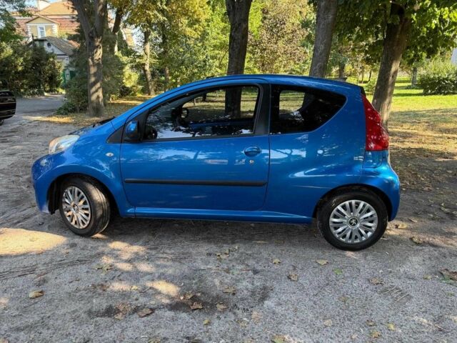 Синий Пежо 107, объемом двигателя 1 л и пробегом 207 тыс. км за 4490 $, фото 7 на Automoto.ua