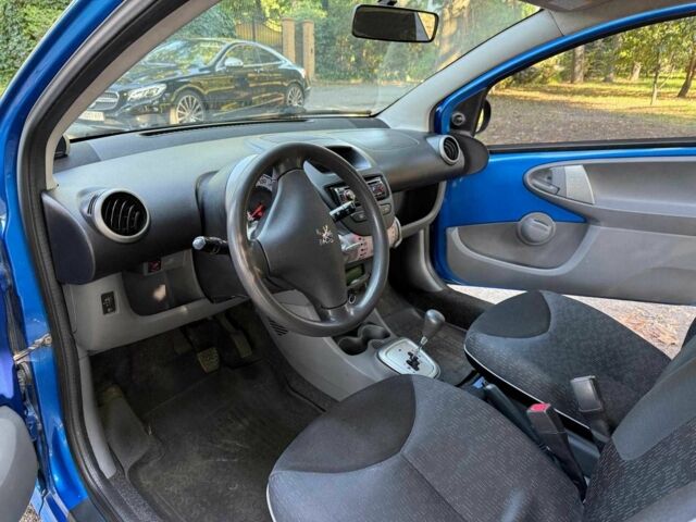 Синий Пежо 107, объемом двигателя 1 л и пробегом 207 тыс. км за 4490 $, фото 10 на Automoto.ua