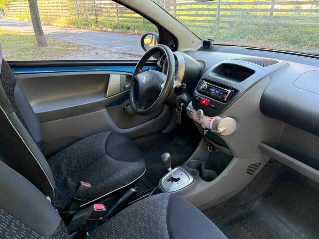 Синий Пежо 107, объемом двигателя 1 л и пробегом 207 тыс. км за 4490 $, фото 16 на Automoto.ua