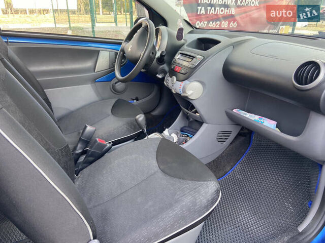 Синий Пежо 107, объемом двигателя 1 л и пробегом 67 тыс. км за 5999 $, фото 9 на Automoto.ua