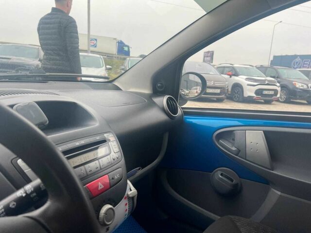 Синий Пежо 107, объемом двигателя 1 л и пробегом 96 тыс. км за 5440 $, фото 22 на Automoto.ua
