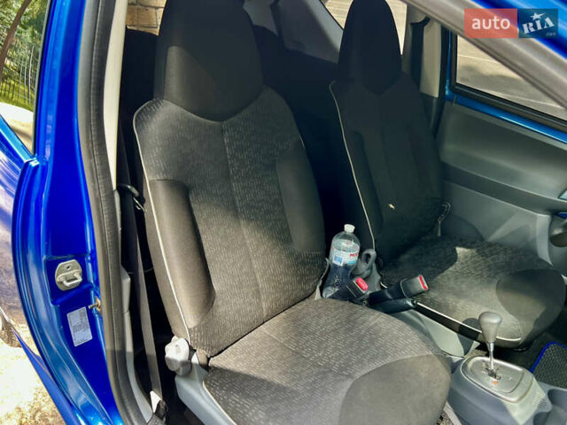 Синий Пежо 107, объемом двигателя 1 л и пробегом 190 тыс. км за 5555 $, фото 28 на Automoto.ua