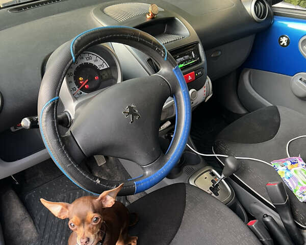 Синій Пежо 107, об'ємом двигуна 0.98 л та пробігом 98 тис. км за 5600 $, фото 7 на Automoto.ua