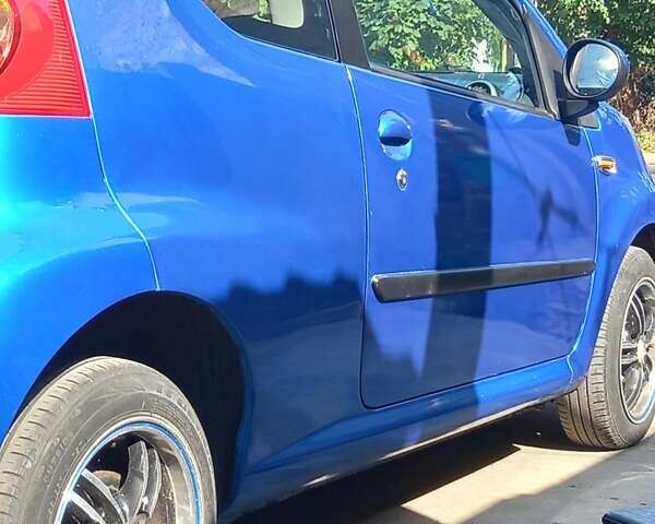 Синий Пежо 107, объемом двигателя 1 л и пробегом 113 тыс. км за 5200 $, фото 4 на Automoto.ua