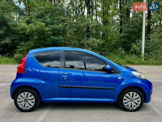 Синий Пежо 107, объемом двигателя 1 л и пробегом 190 тыс. км за 5555 $, фото 57 на Automoto.ua