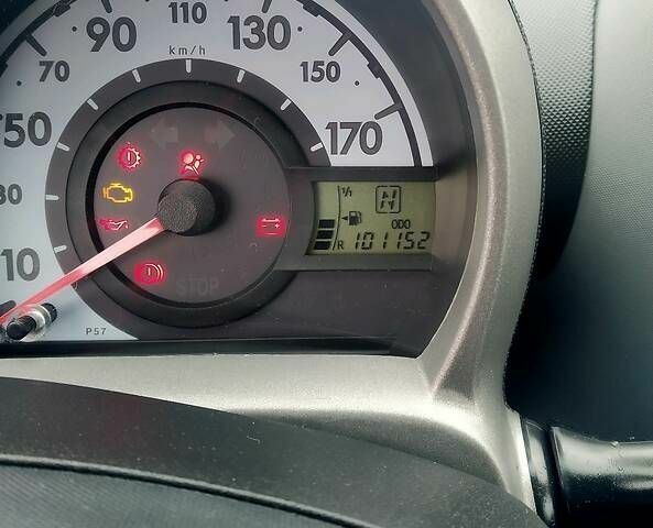 Зеленый Пежо 107, объемом двигателя 1 л и пробегом 110 тыс. км за 4500 $, фото 4 на Automoto.ua