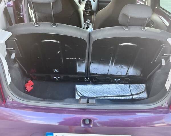 Фіолетовий Пежо 108, об'ємом двигуна 1 л та пробігом 63 тис. км за 9200 $, фото 12 на Automoto.ua