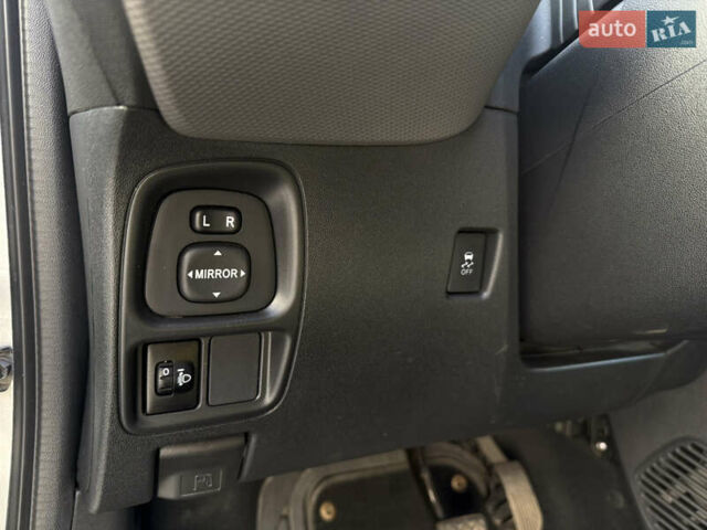 Сірий Пежо 108, об'ємом двигуна 1 л та пробігом 47 тис. км за 9250 $, фото 14 на Automoto.ua
