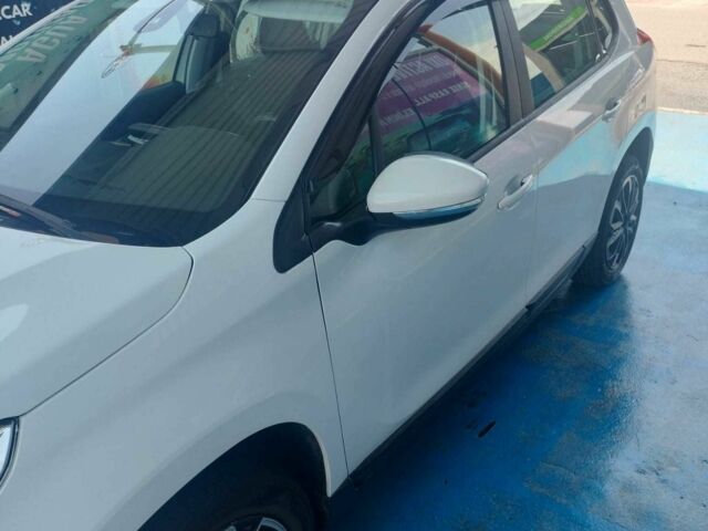 Белый Пежо 2008, объемом двигателя 1.2 л и пробегом 130 тыс. км за 6967 $, фото 7 на Automoto.ua