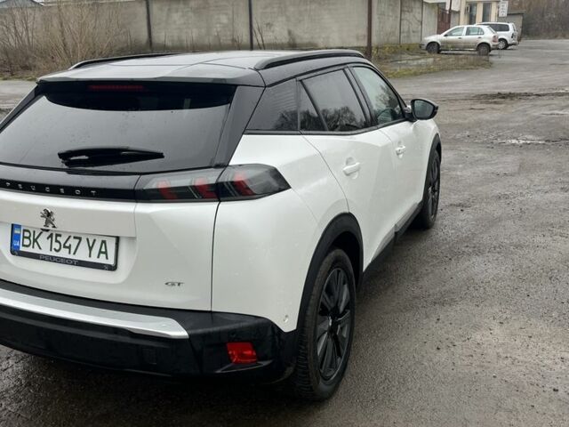 Белый Пежо 2008, объемом двигателя 0 л и пробегом 67 тыс. км за 367 $, фото 13 на Automoto.ua