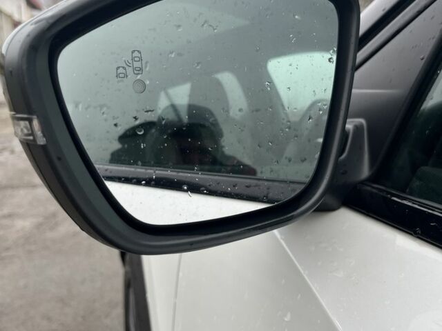 Белый Пежо 2008, объемом двигателя 0 л и пробегом 67 тыс. км за 367 $, фото 7 на Automoto.ua