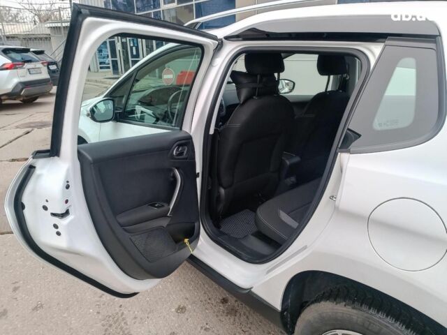 Белый Пежо 2008, объемом двигателя 1.2 л и пробегом 79 тыс. км за 11990 $, фото 12 на Automoto.ua