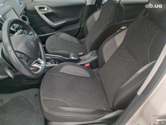 Белый Пежо 2008, объемом двигателя 1.2 л и пробегом 79 тыс. км за 11990 $, фото 22 на Automoto.ua