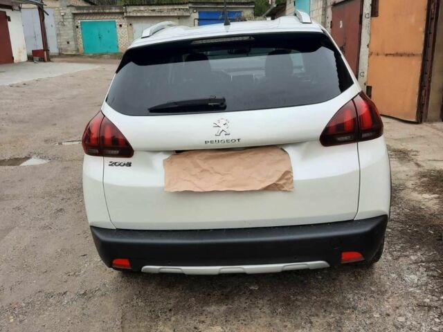 Пежо 2008 2019 у Кропивницькому (Кіровограді) на Automoto.ua Білий Пежо 2008, об'ємом двигуна 1.2 л та пробігом 23 тис. км за 15500 $, фото 3 на Automoto.ua