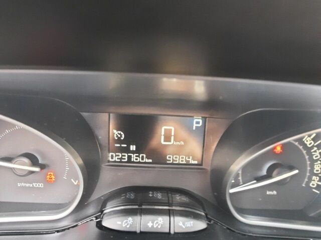 Пежо 2008 2019 у Кропивницькому (Кіровограді) на Automoto.ua Білий Пежо 2008, об'ємом двигуна 1.2 л та пробігом 23 тис. км за 15500 $, фото 4 на Automoto.ua